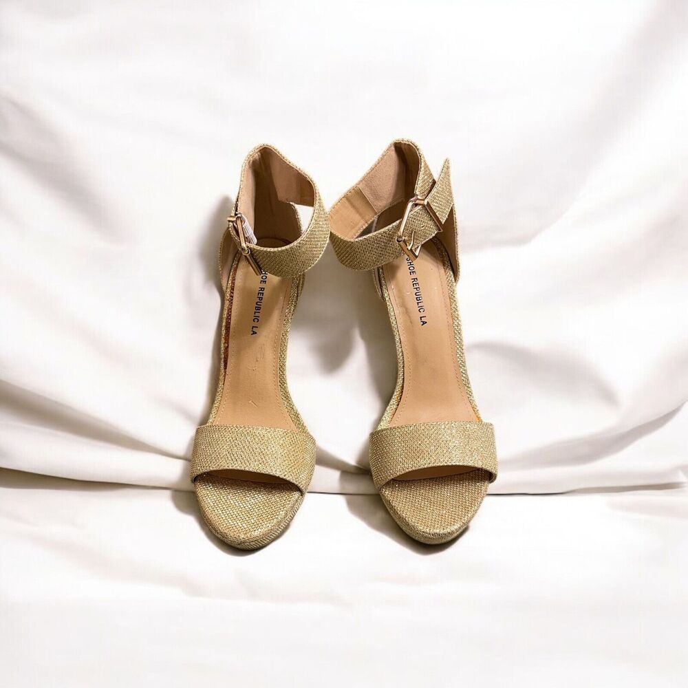 Shoe Republic LA Heels Size 9 - Glittery Gold